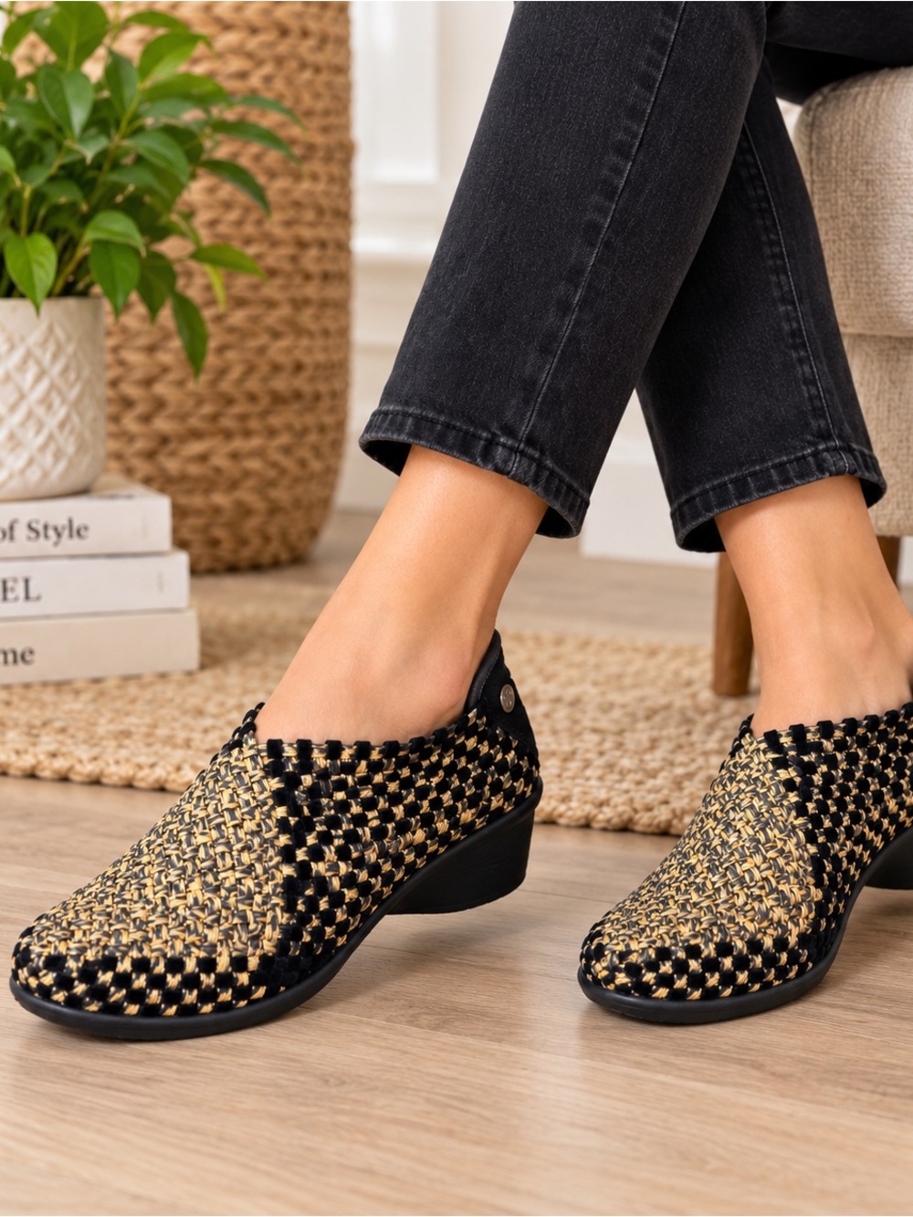 Bernie Mev Velvet Woven Slip On Shoes Black Tan NWT EU 39